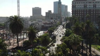 Los Angeles Wilshire Merkezi ve Palm Trees Turna Sola Vuruldu