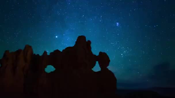 Imagens Cênicas Láctea Sobre Silhueta Bryce Canyon — Vídeo de Stock
