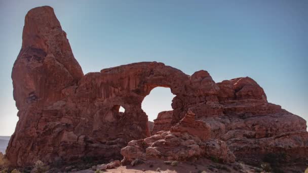 犹他州北窗拱门的拱门国家公园炮塔拱门 — 图库视频影像