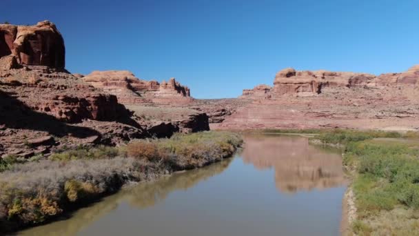 Nehrin Yukarısında Büyük Kanyon Colorado Nehri Altın Kanyonu Utah Vurdu — Stok video
