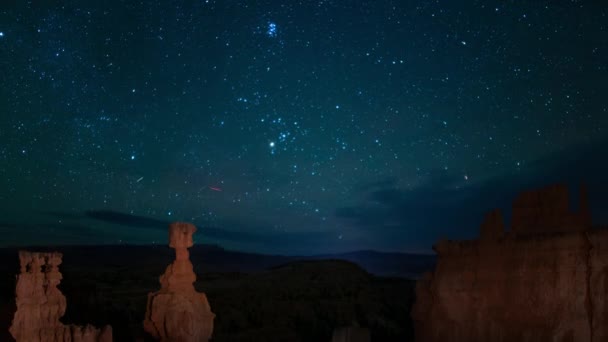 Bryce Canyon Vintergatan Galaxy Över Thors Hammer Time Lapse — Stockvideo