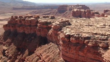 Tanrılar Vadisi Utah çölünde Kaya oluşumunu vurdu.