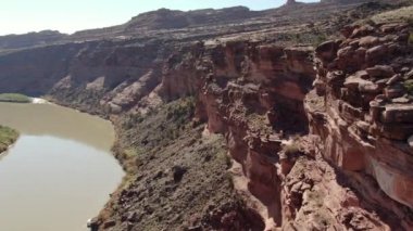 Nehrin yukarısındaki Grand Canyon. Colorado Nehri Kane Springs Kanyonu. Utah ABD.