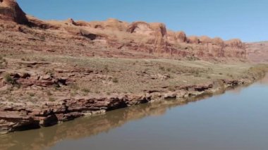 Nehrin yukarısında Büyük Kanyon Colorado Nehri Altın Çubuğu Utah ABD 'de çekildi
