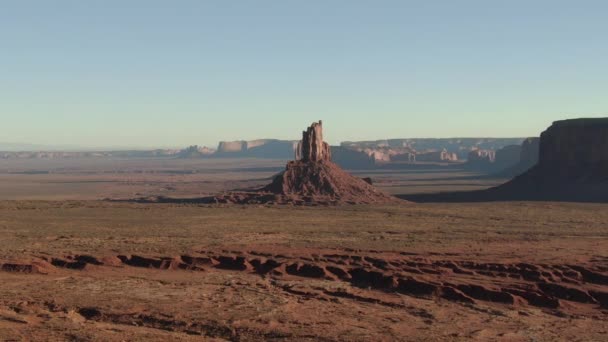 Monument Valley Big Indian Butte Aerial Shot Southwest Eua — Vídeo de Stock