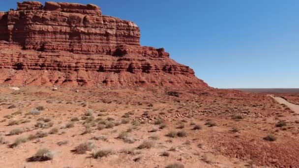 Flygfoto Desert Canyon Rock Bildning Flyga Över Framåt Höj — Stockvideo