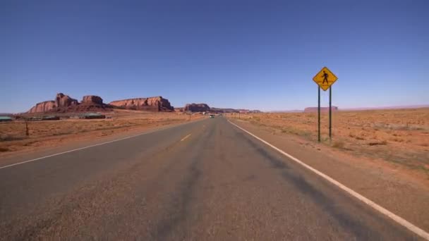 Monument Valley Driving Template Zuidwest Usa — Stockvideo