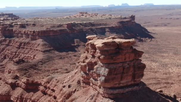 Anıt Vadisi Havadan Atış Kaya Oluşumu Çöl Kanyonu Utah — Stok video