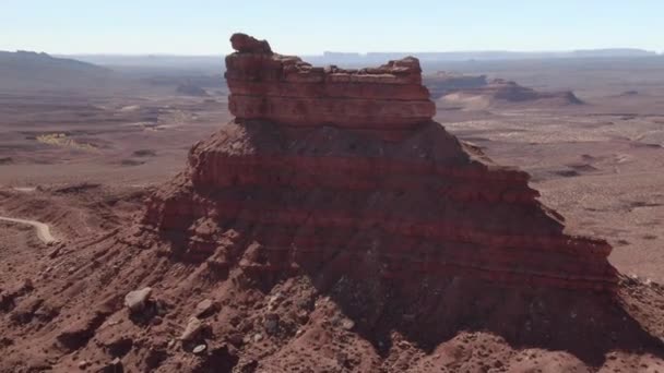 Monument Valley Van Valley Gods Luchtfoto Desert Forward Tilt — Stockvideo