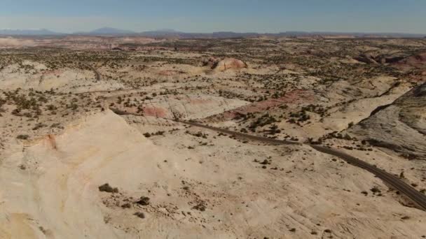 Scenic Byway Desert Canyon Aerial Shot Utah Verenigde Staten — Stockvideo