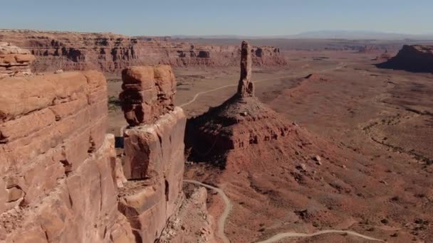 Valley Gods Aerial Skott Torn Rock Bildning Framåt — Stockvideo