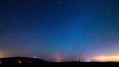 Samanyolu Galaksisi Doğu Gökyüzüne Yüksel 14mm Akvaryumlar Meteor yağmuru 2019 Mojave Çölü Kaliforniya ABD