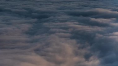 Günbatımı Bulutlar Denizi Kaliforniya 'daki Dağ Tepeleri' nin Üzerinde Zaman Süratli Geçidi ABD Reveal Ridges