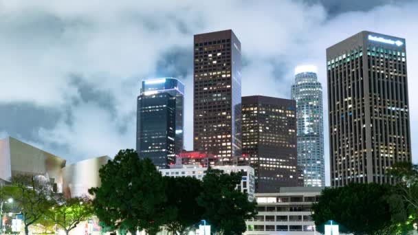 Die Wolken Der Innenstadt Von Los Angeles Ziehen Zeitraffer Durch — Stockvideo