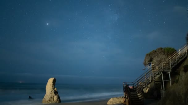 Perseida Lluvia Meteoros Vía Láctea Sobre Costa California Malibú Inclinado — Vídeo de stock