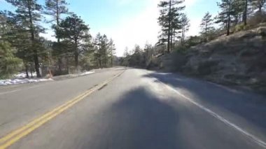 Kış Dağı Otoyolu Plaka Önden Görünümü 16 Kaliforniya ABD