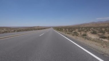 Desert Highway Sürüş Şablonu Önden Görünüm 2 Kaliforniya ABD