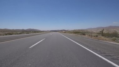 Desert Highway Joshua Tree Sürücü Şablonu Ön Manzara 2 Kaliforniya ABD