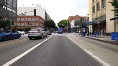 Santa Monica 4. Cadde 2. Cadde Broadway Bulvarı Kaliforniya plakalı ABD