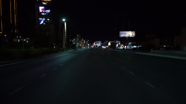 Las Vegas Strip Driving Plate Northbound Night Mandalay Bay Nevada — Stockvideo