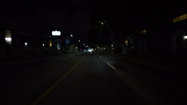 驾驶平板浅色聚焦洛杉矶费尔法克斯大道北行4号 位于美国加利福尼亚州第六大道 — 图库视频影像