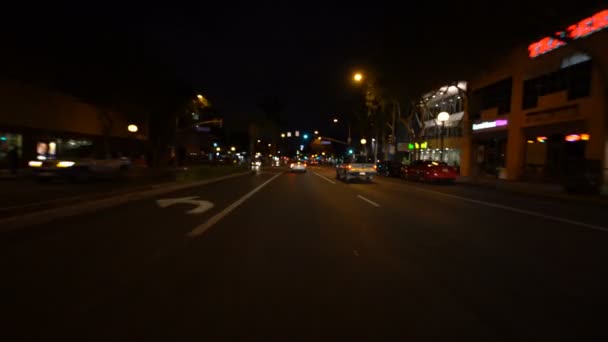 驾驶平板浅色焦点La Santa Monica Blvd Westbound 3在San Vicente Blvd California Usa — 图库视频影像