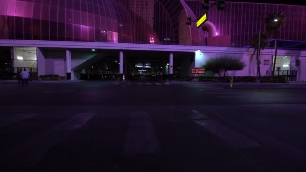 Las Vegas Casino Hotel Estacionamiento Noche Placa Conducción Circus Circus — Vídeo de stock