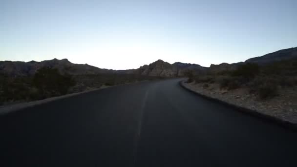 Hyperlapse Conducir Sinuoso Desierto Carretera Nevada — Vídeos de Stock