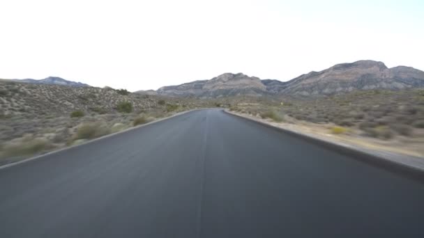 Driving Plate Nevada Desert Winding Road Bei Sonnenuntergang Nevada Usa — Stockvideo