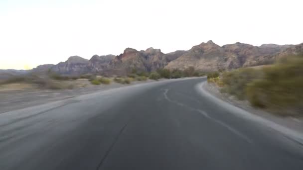 Hiperlapso Condução Enrolamento Desert Highway Nevada — Vídeo de Stock