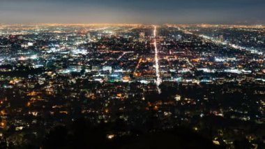 Kaliforniya 'daki Griffith Gözlemevinden Los Angeles Skyline ABD' deki Grids Pan R