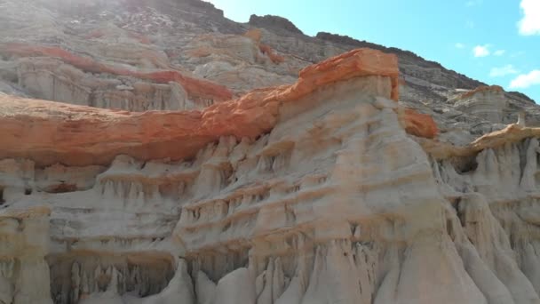 Dolly Shot Van Sandstone Rock Formation Mojave Woestijn Californië Recht — Stockvideo