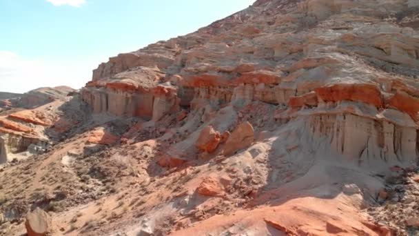 Aerial Shot Sandstone Rock Formation Mojave Desert California — стокове відео