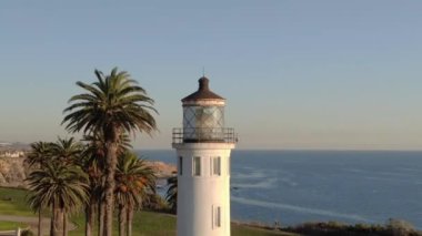 Palos Verdes California Yörüngesinden Uzaklaşan Hava Çekimi Deniz feneri Vincent