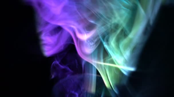 Zbliżenie Materiał Filmowy Smoke Loop Purple Aurora Spotlight — Wideo stockowe