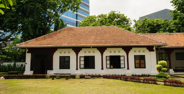 Semarang Endonezya'da Lawang Sewu alan fotoğraf, küçük bir bina