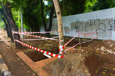 Uyarı satırı fotoğraf Endonezya Jakarta delikle