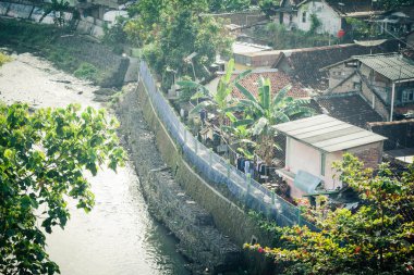 Jogja Yogyakarta Endonezya çekilen nehir fotoğrafı ile bir kentsel şehir