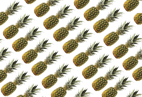 Ananas Vit Bakgrund — Stockfoto