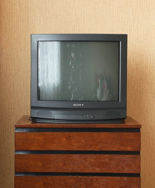 Weißrussland Minsk Juni 2019Vintage Television Auf Antiken Schrank Aus Holz — Stockfoto