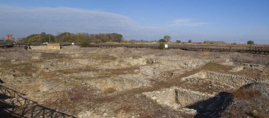 Taganrog, Rusya - 11 Ekim 2017: Kazı antik taş yapıları, evleri ve yapıları Tanais soyu tükenmiş şehir içinde Tanais, Unesco Dünya mirası siteleri Arkeoloji Müzesi