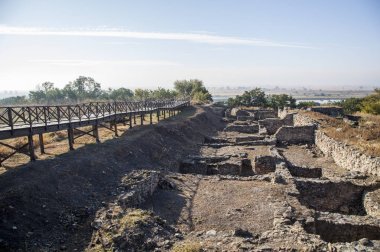 Taganrog, Rusya - 11 Ekim 2017: Kazı antik taş yapıları, evleri ve yapıları Tanais soyu tükenmiş şehir içinde Tanais, Unesco Dünya mirası siteleri Arkeoloji Müzesi