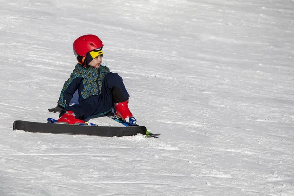 Russia Sochi December 2017 Ski Resort Boy Learns Ski — Stock Photo, Image