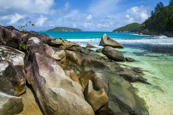 Seychellen Felsen Meer Wunderschöne Meerlandschaft — Stockfoto