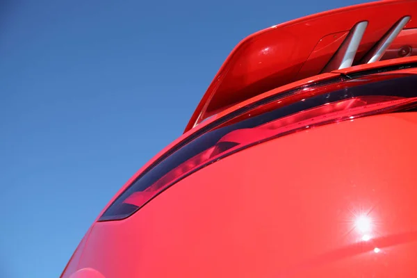 Елементи Кузова Сучасної Червоної Машини Крупним Планом Постріл — стокове фото