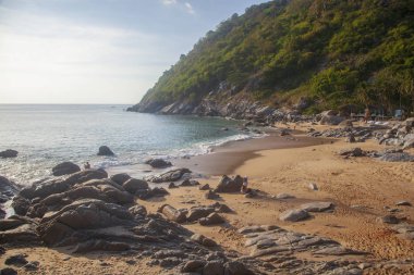 Nui plajı ya da Phuket 'teki gizli cennet plajı, deniz benim.