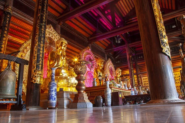 Vietnam Chua Bai Dinh Pagoda in Ninh Binh — Stockfoto