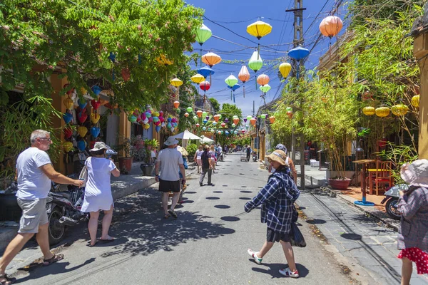 Hoi An şehri. Hoi 'deki Parlak Sarı Evler Eski Bir Şehir, Vietnam — Stok fotoğraf