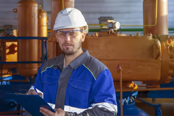 Mecánico Reparador Operador Producción Gas Petróleo Industria Del Gas Equipo — Foto de Stock