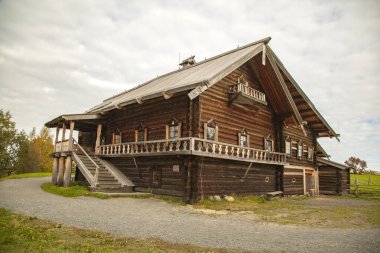 Eski ahşap ev, ahşap kütükler, Rus evi 17. yüzyıl.